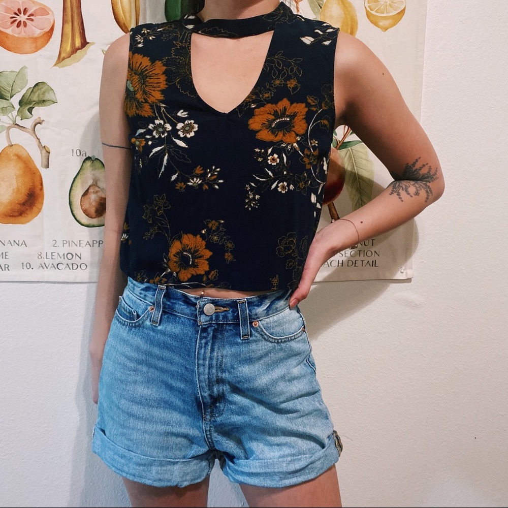 Floral cropped tank